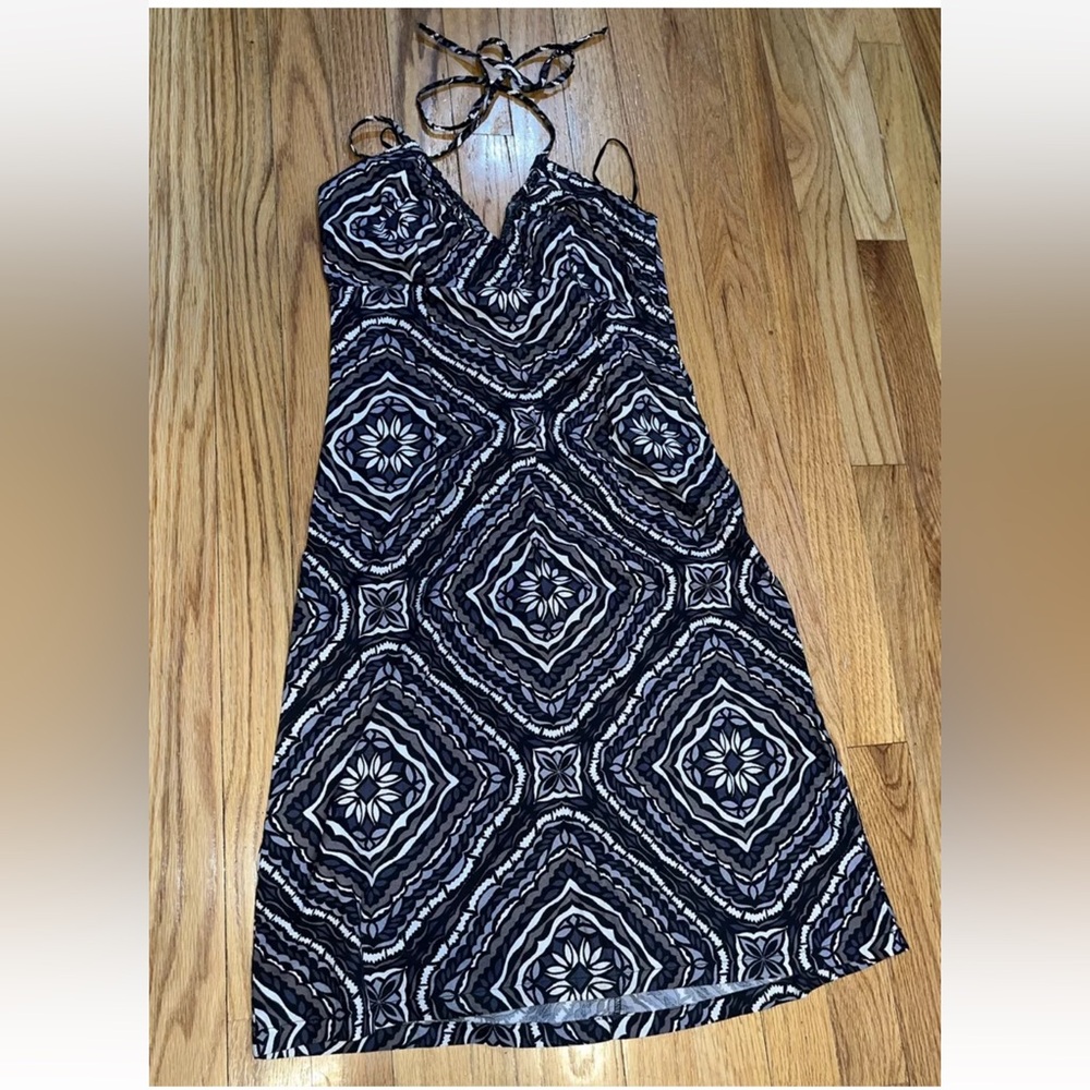 H&M Brown Gray Blue White Abstract Design Eye-Catching Sun Dress Size 6 V Neck